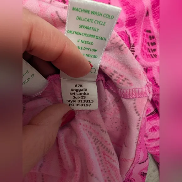 Lilly Pulitzer Pajama- Cerise Pink Pinkie Promises XXL - Picture 9 of 9